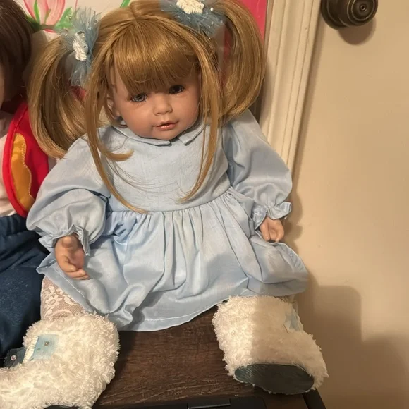 Adora doll with beautiful outfit! It’s part of my coll never play with like new! - Picture 2 of 3